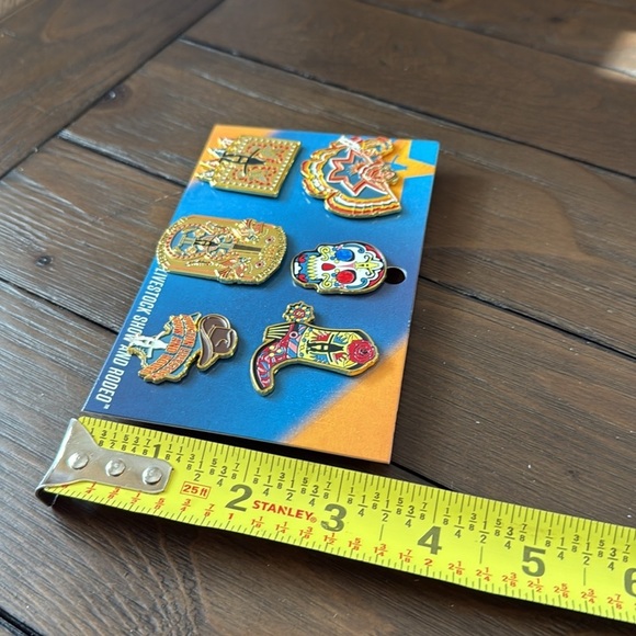 Houston Livestock Show and Rodeo Tejano Pin Set - Picture 4 of 4